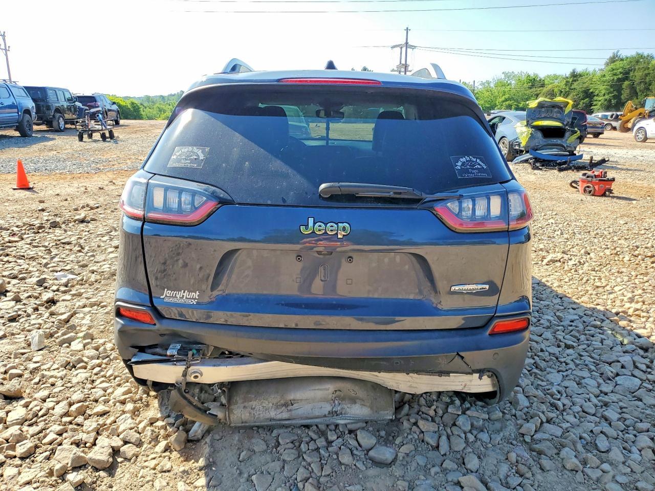 2021 Jeep Cherokee Latitude Plus - Image 6
