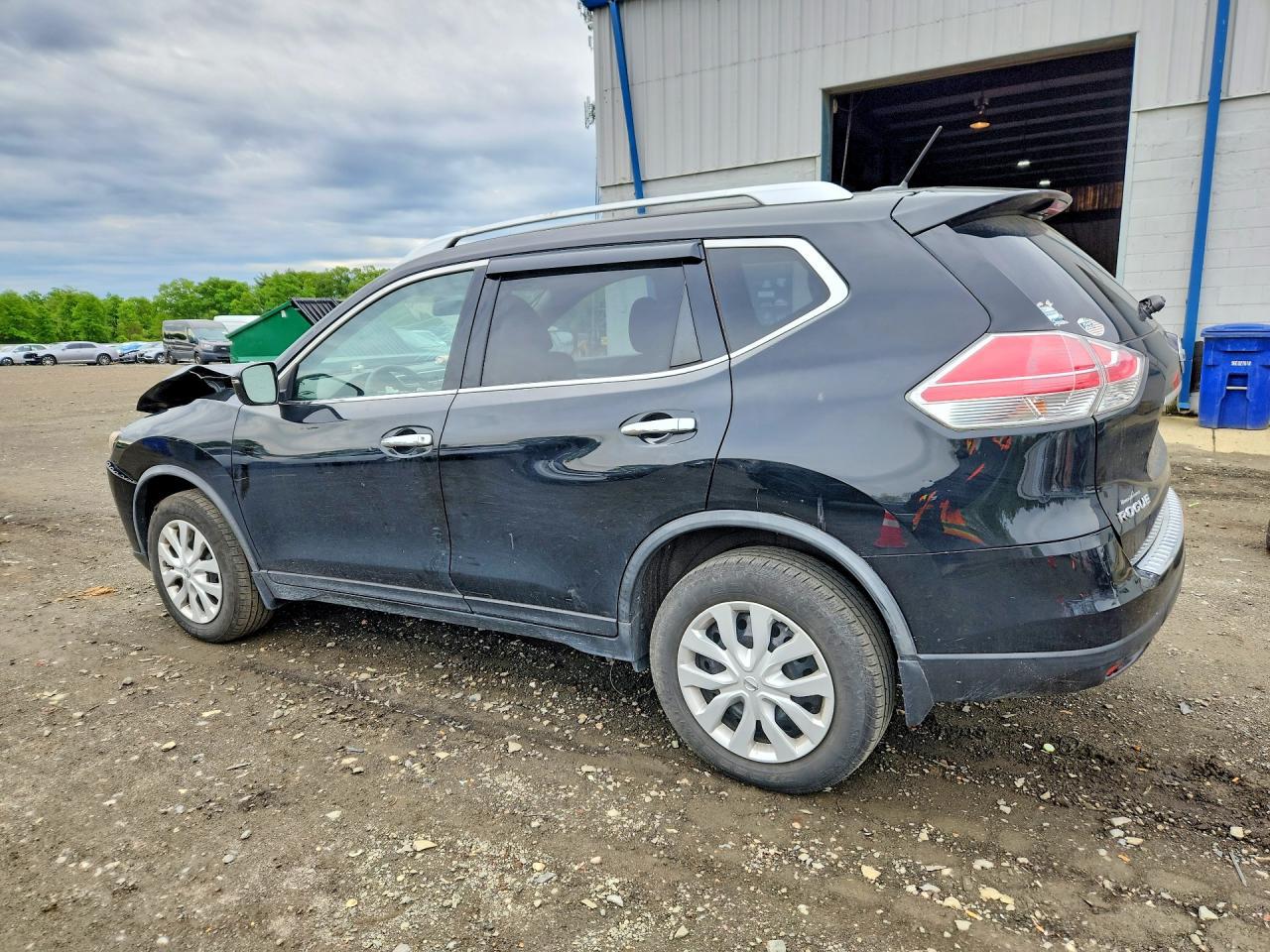 2016 Nissan Rogue S - Image 2