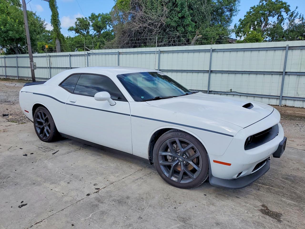 2022 Dodge Challenger Gt - Фото 4