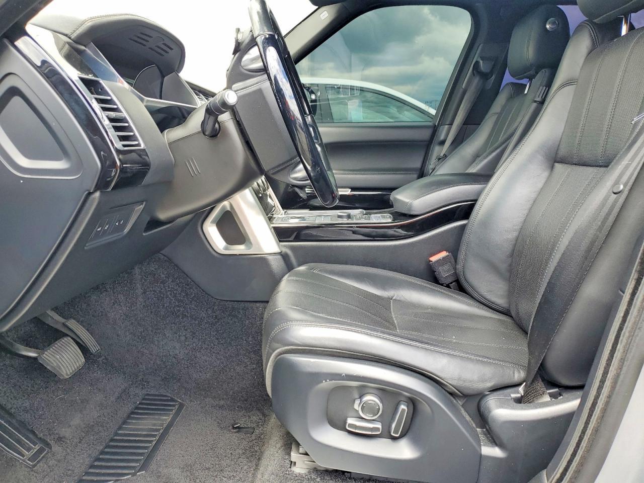 2017 Land Rover Range Rover Hse - Image 7