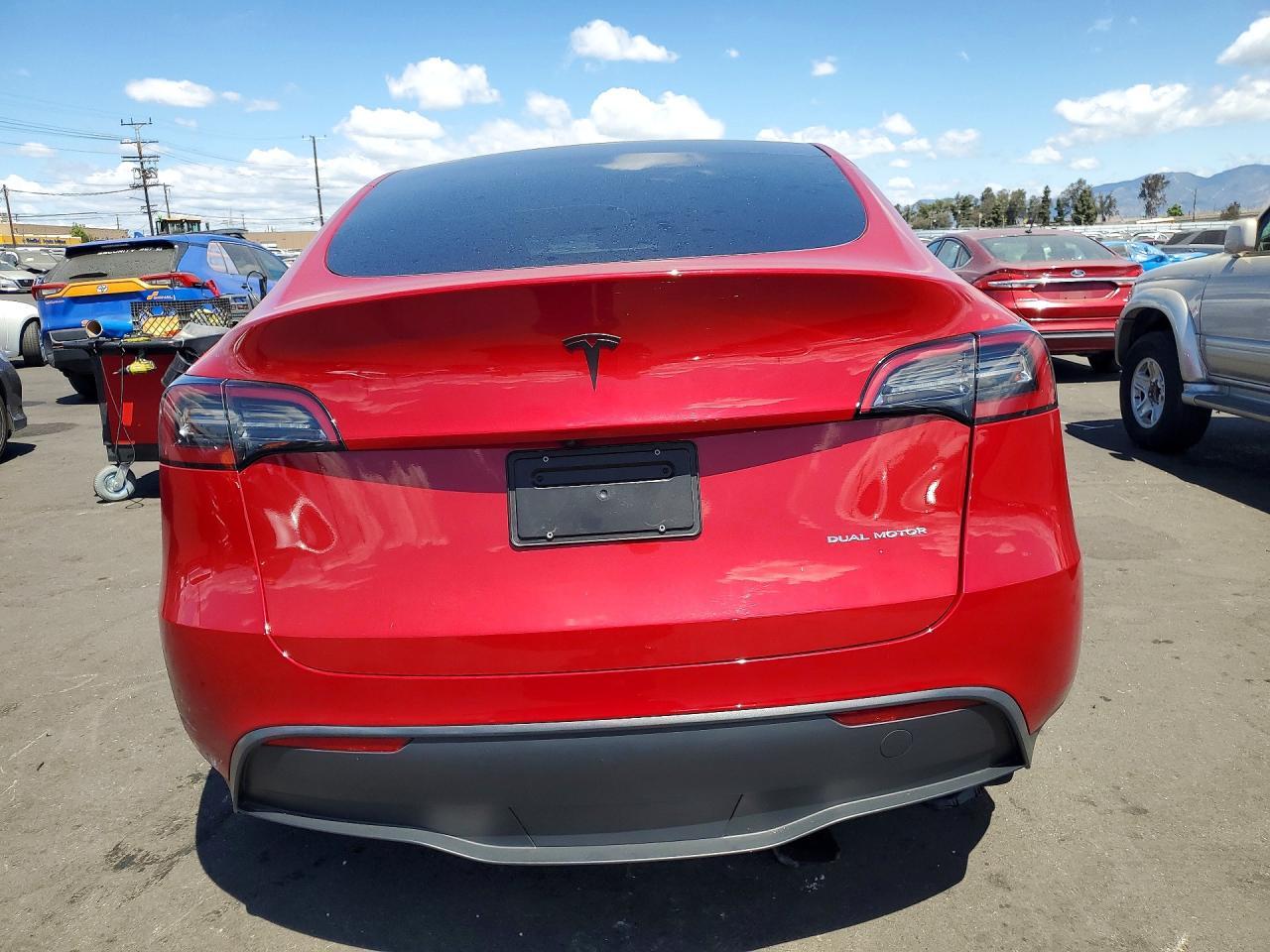2023 Tesla Model Y - Image 6
