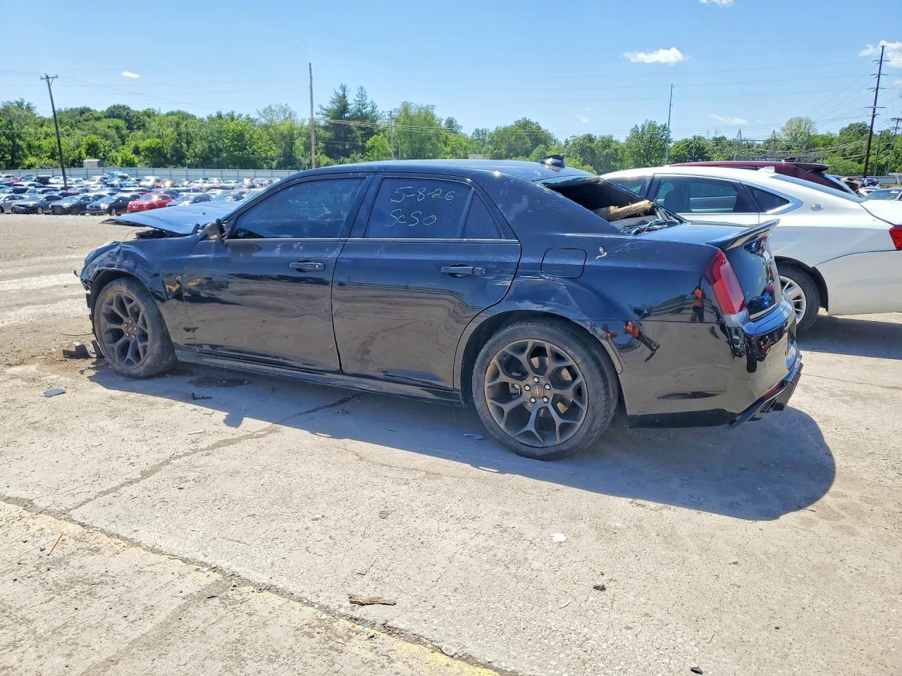 2016 Chrysler 300 S - Фото 2