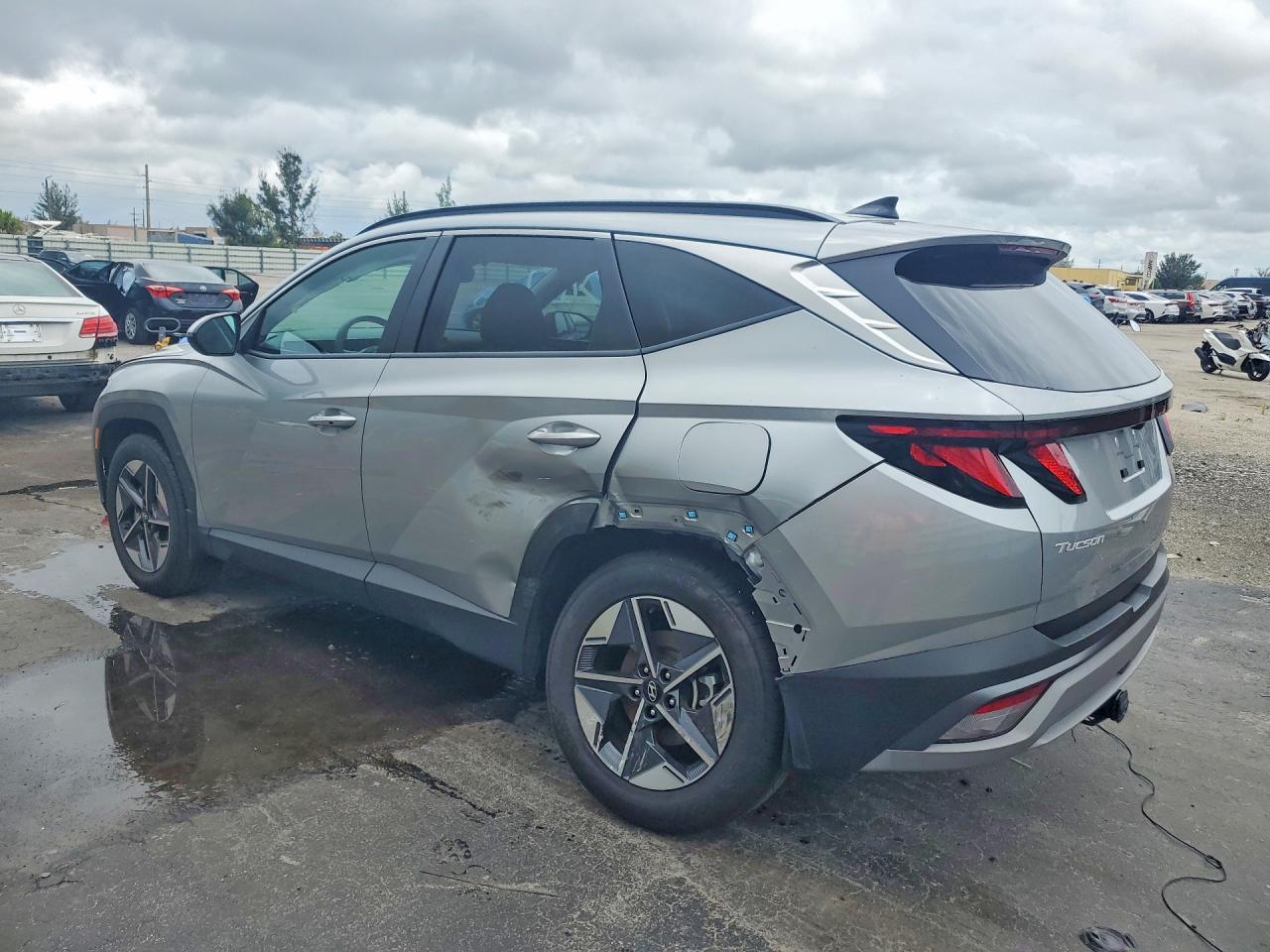 2026 Hyundai Tucson Sel - Image 2