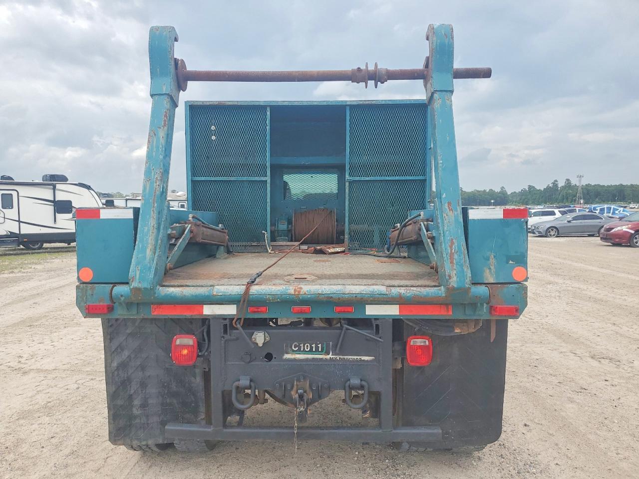 2006 Ford F750 Super Duty - Фото 6