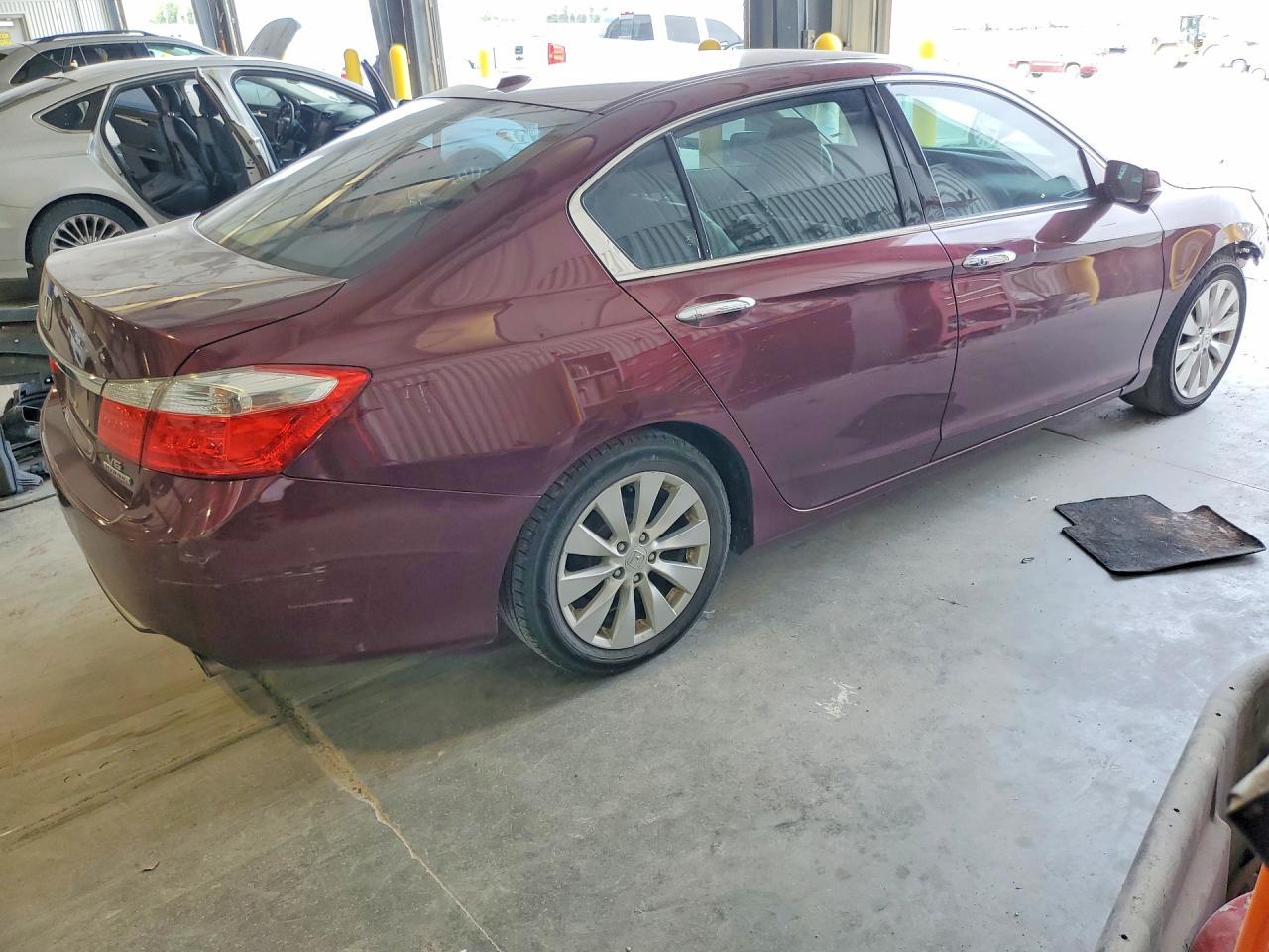 2013 Honda Accord Touring - Фото 3