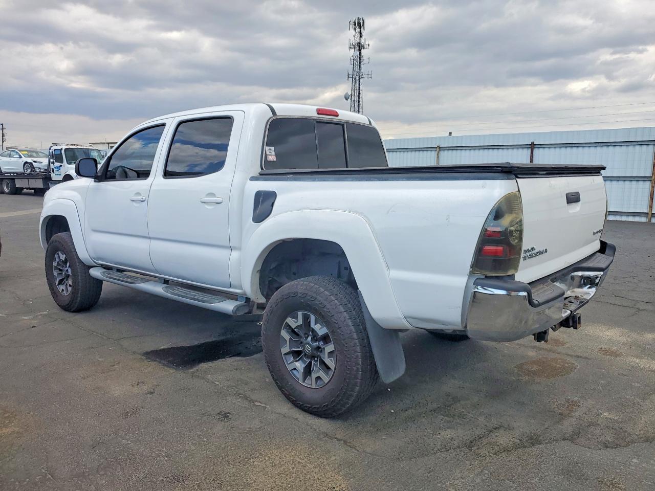 2008 Toyota Tacoma Double Cab Prerunner - Image 2