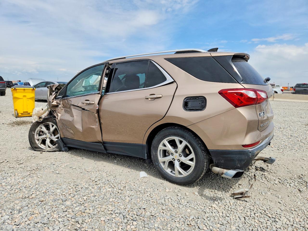 2018 Chevrolet Equinox Lt - Image 2