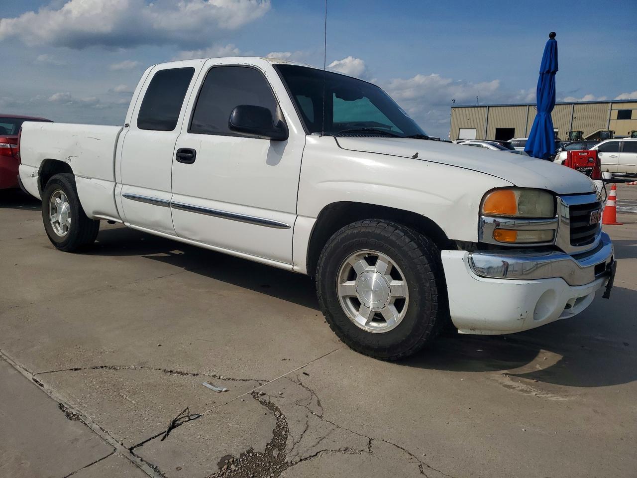 2004 GMC New Sierra C1500 - Фото 4