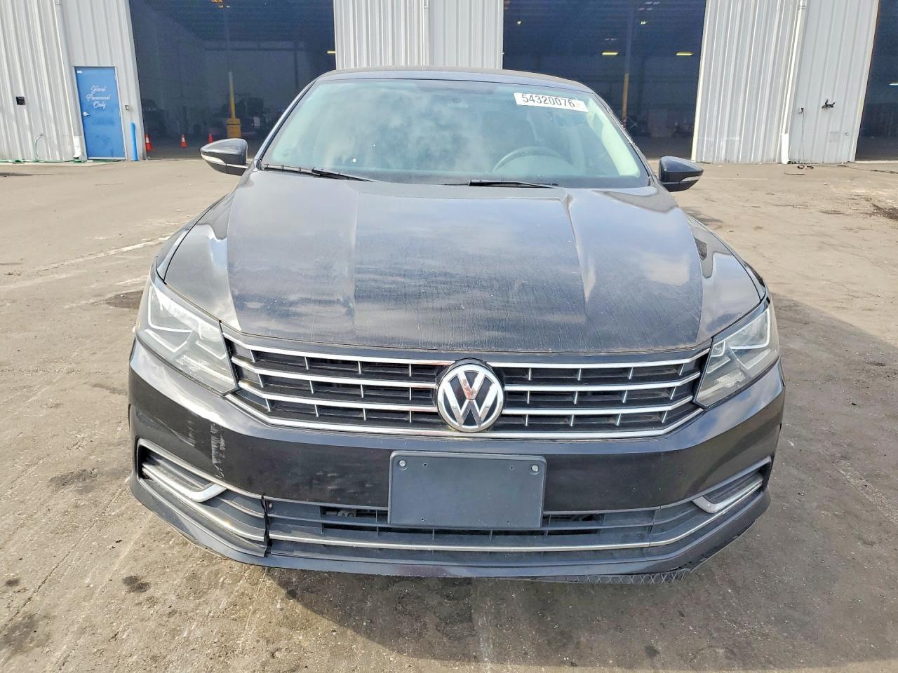 2016 Volkswagen Passat S - Image 5