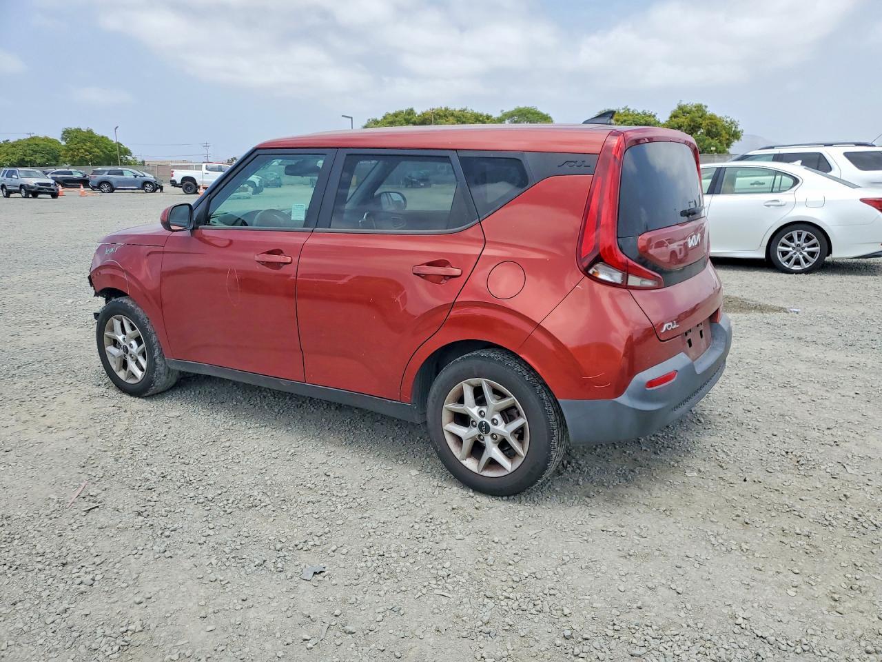 2022 Kia Soul Lx - Image 2