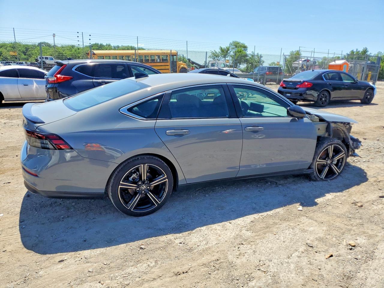 2025 Honda Accord Hybrid Sport - Фото 3