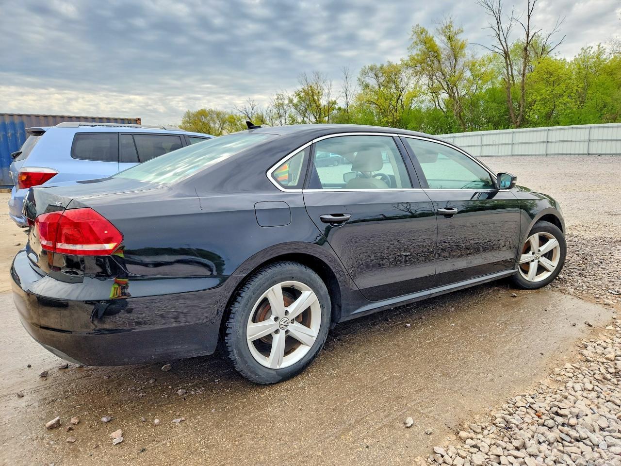 2013 Volkswagen Passat Se - Фото 3