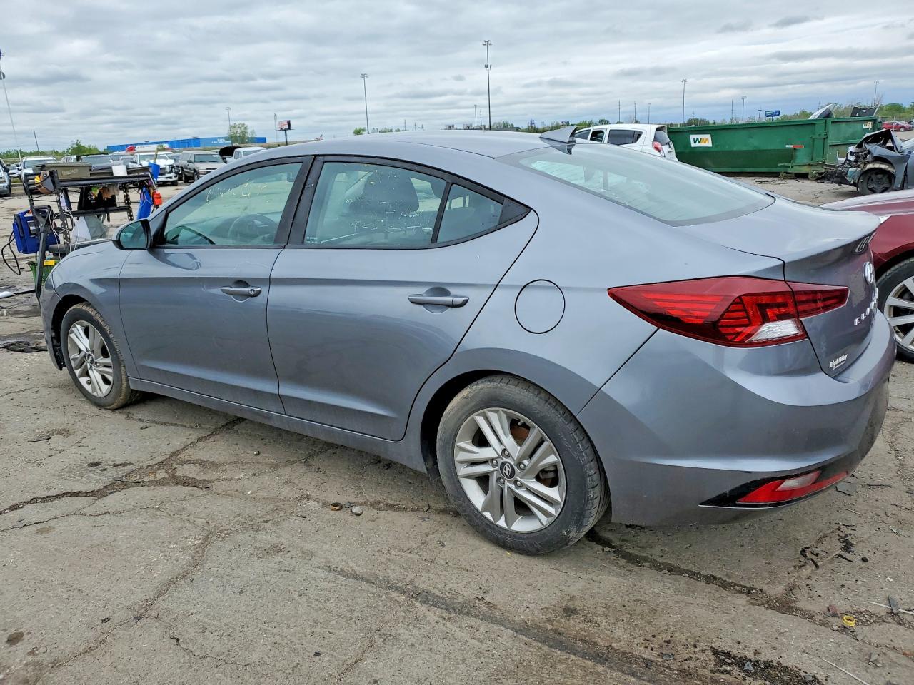 2019 Hyundai Elantra Sel - Image 2