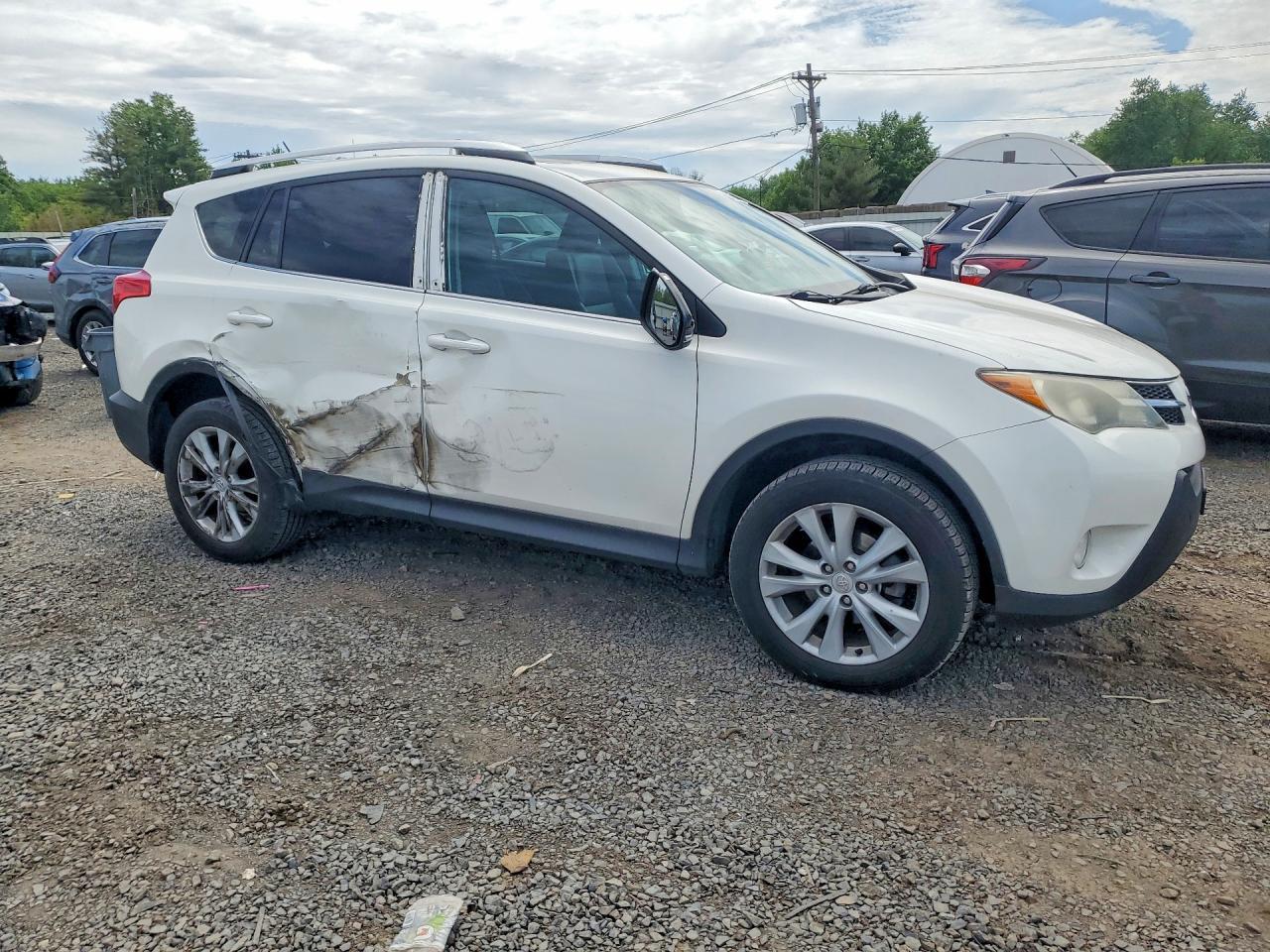 2013 Toyota Rav4 Limited - Image 4