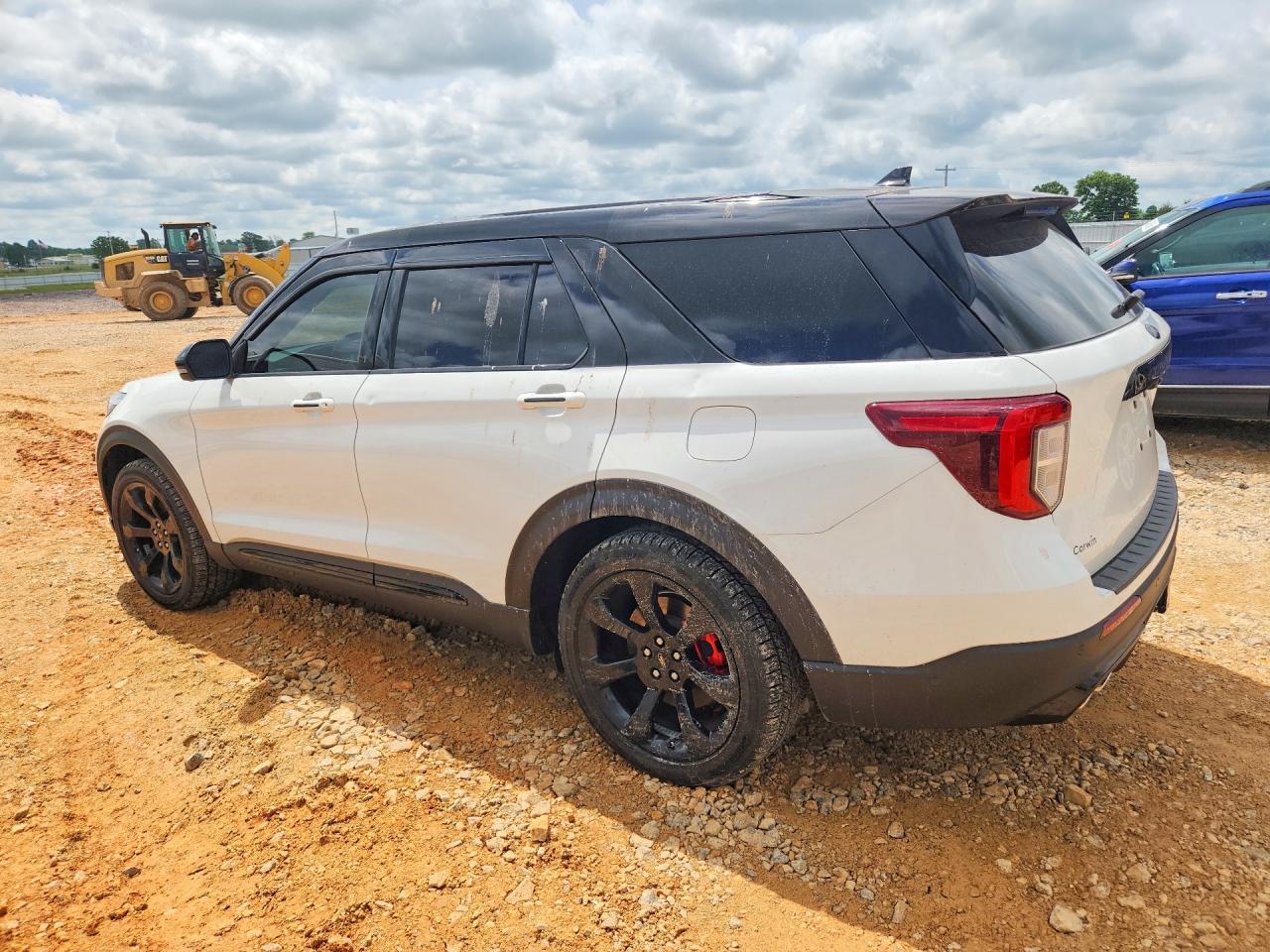 2021 Ford Explorer St - Фото 2