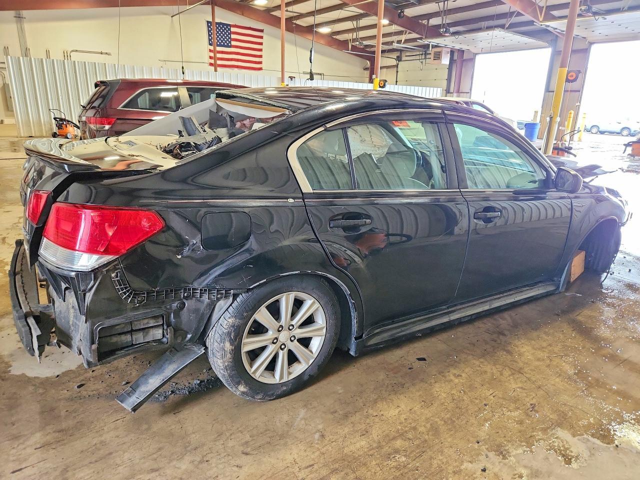 2010 Subaru Legacy 2.5I Premium - Image 3