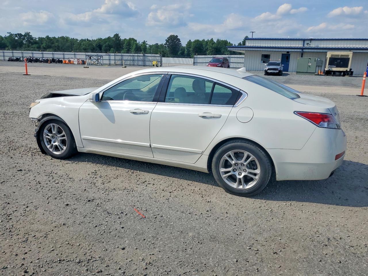 2010 Acura Tl - Image 2