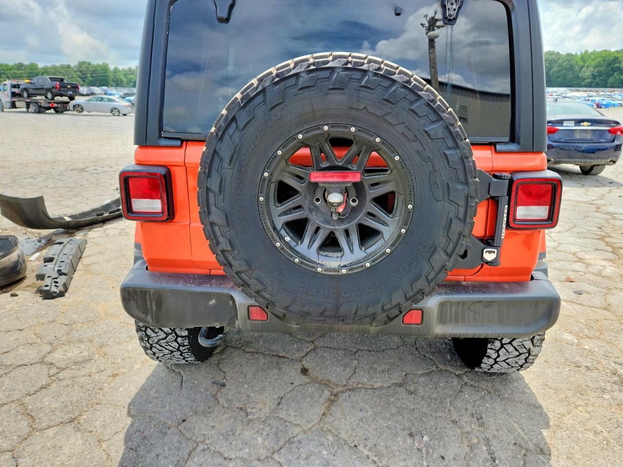 2023 Jeep Wrangler Sahara - Image 6