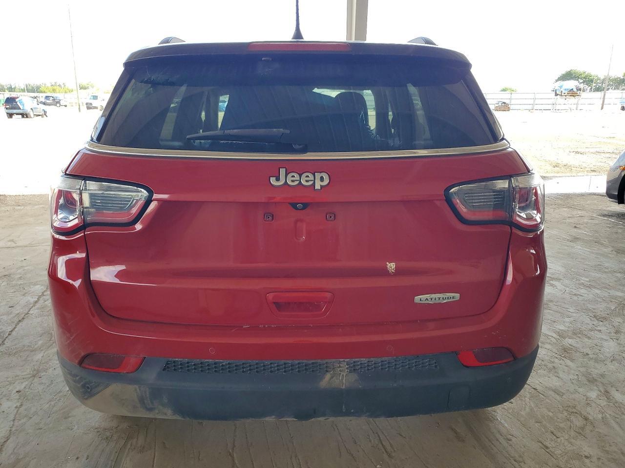 2020 Jeep Compass Latitude - Image 6
