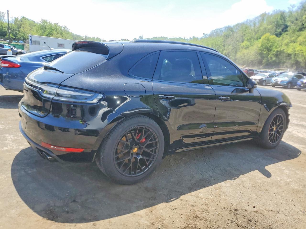 2021 Porsche Macan Gts - Image 3