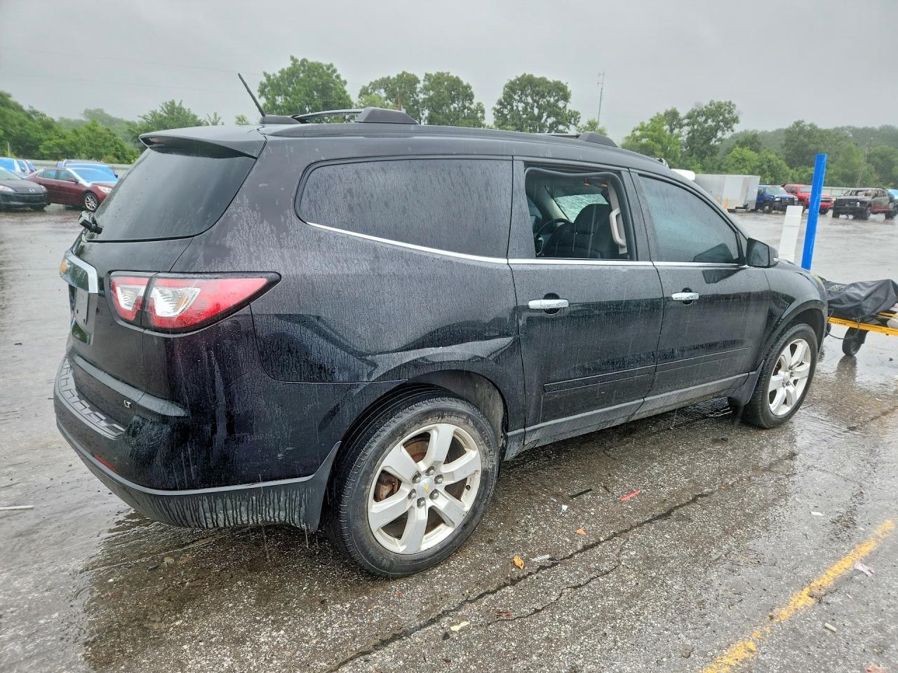 2017 Chevrolet Traverse Lt - Фото 3