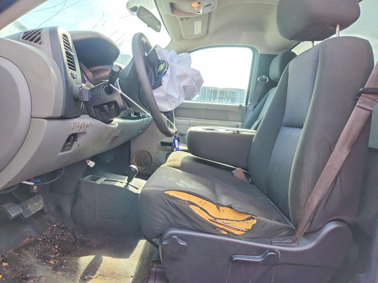 2013 Chevrolet Silverado K2500 Heavy Duty - Фото 7