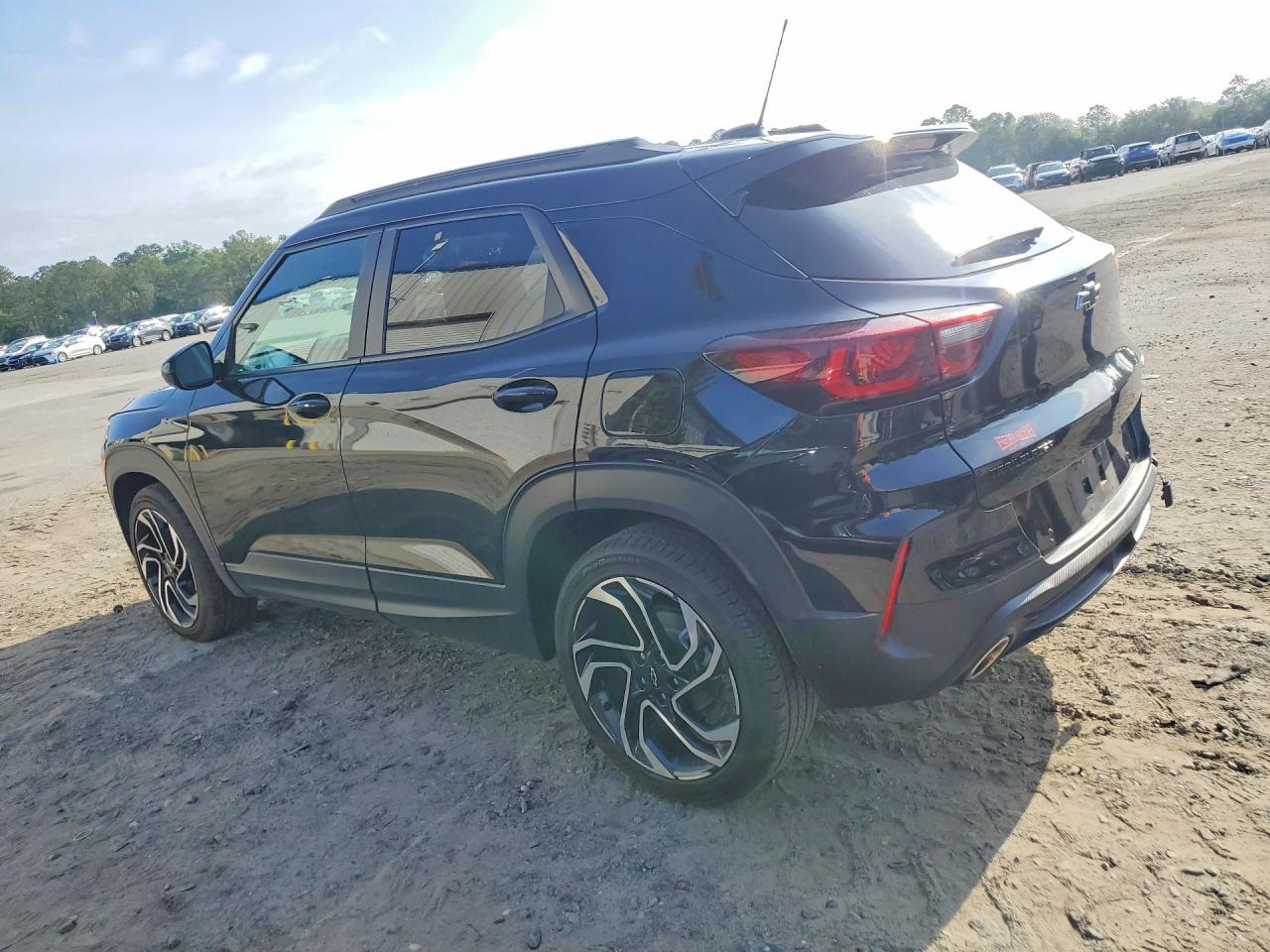 2025 Chevrolet Trailblazer Rs - Image 2