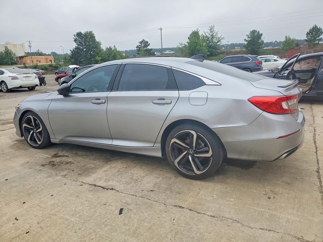 2021 Honda Accord Sport - Фото 2
