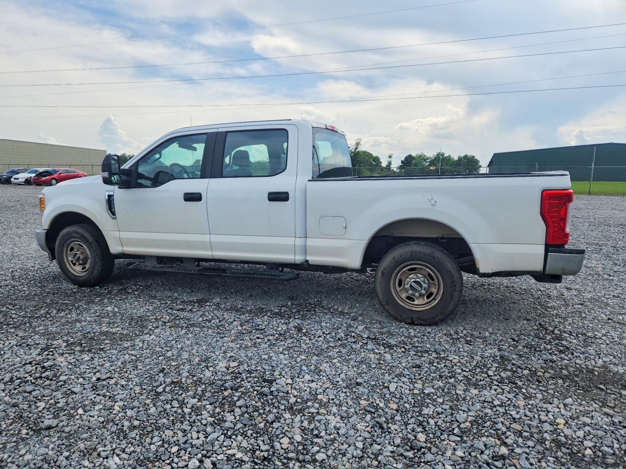 2017 Ford F250 Super Duty - Image 2