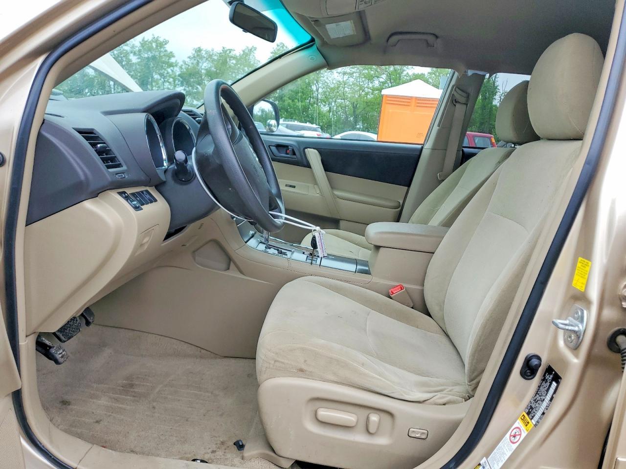 2010 Toyota Highlander Base - Image 7