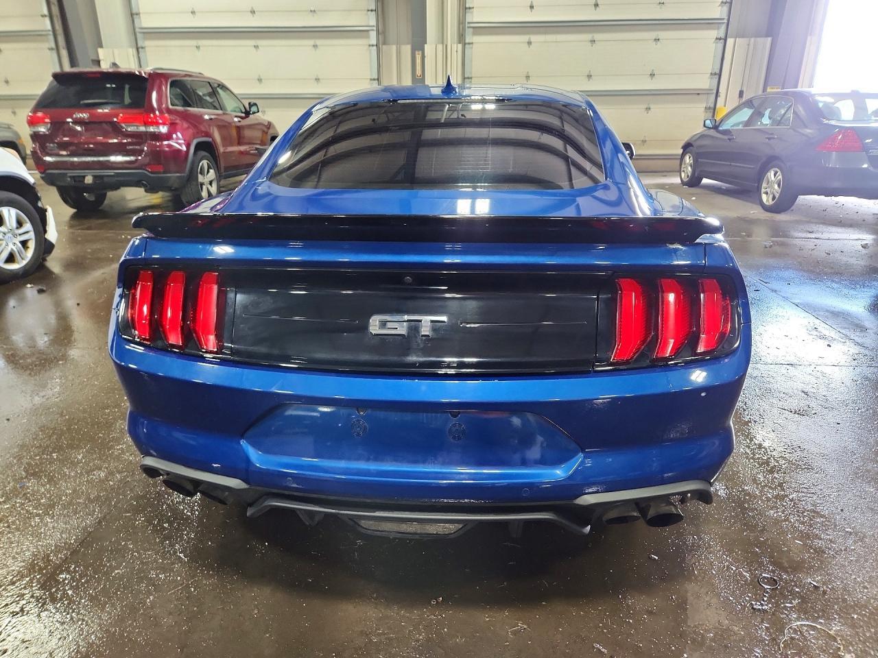 2023 Ford Mustang Gt - Фото 6