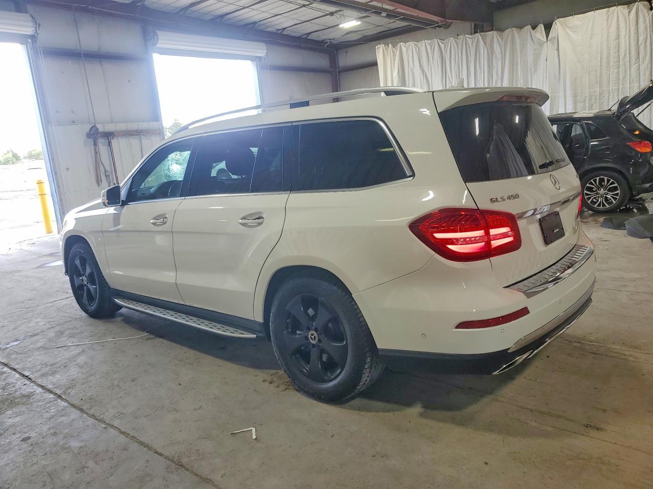 2017 Mercedes-Benz Gls 450 4Matic - Image 2