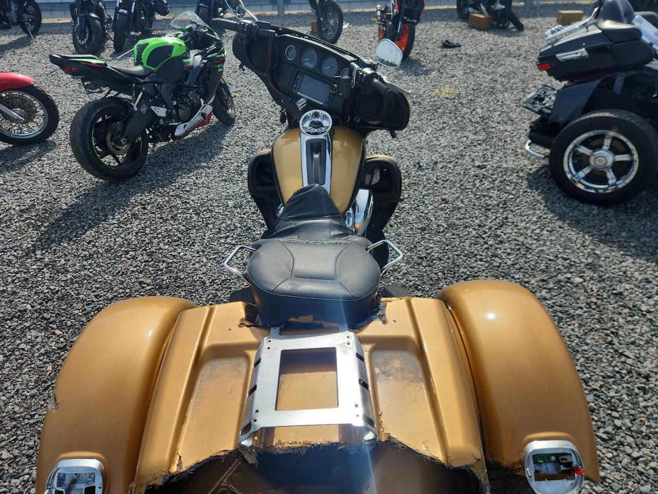 2017 Harley-Davidson Flhtcutg Tri Glide Ultra - Image 6