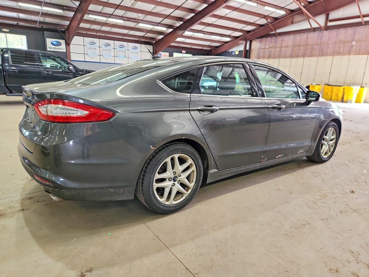2016 Ford Fusion Se - Фото 3