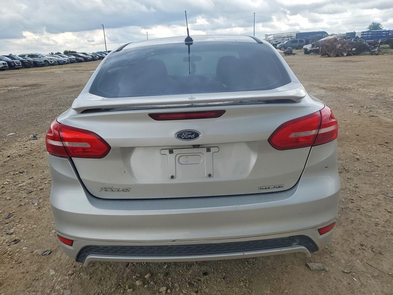 2016 Ford Focus Se - Фото 6