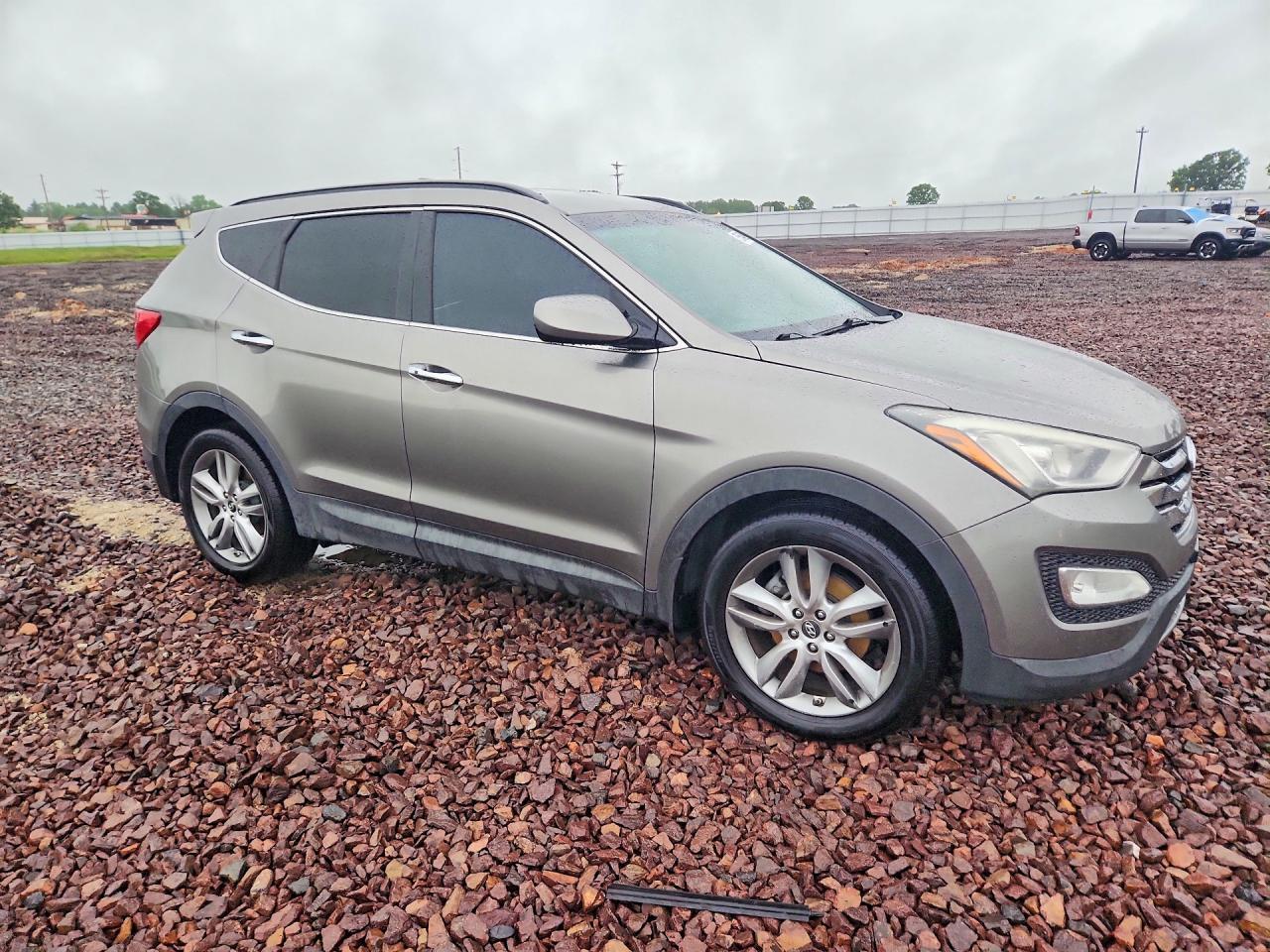 2013 Hyundai Santa Fe Sport 2.0T - Image 4