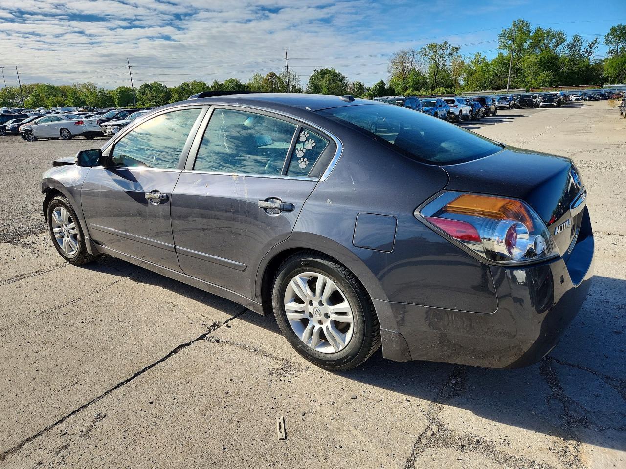 2012 Nissan Altima 2.5 - Image 2