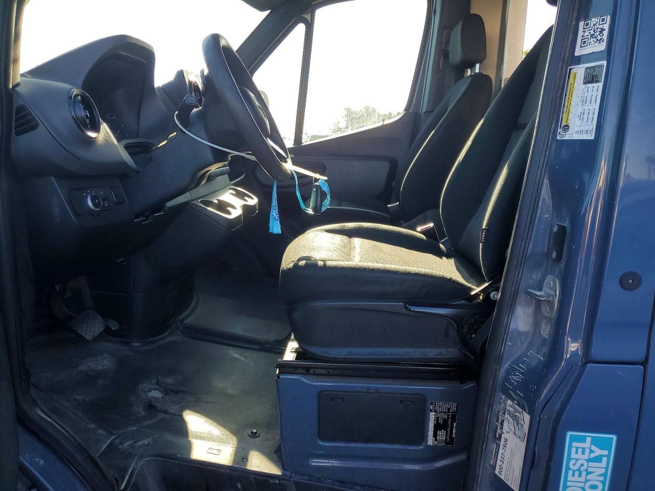 2019 Mercedes Benz Sprinter 2500 Delivery Van - Image 7