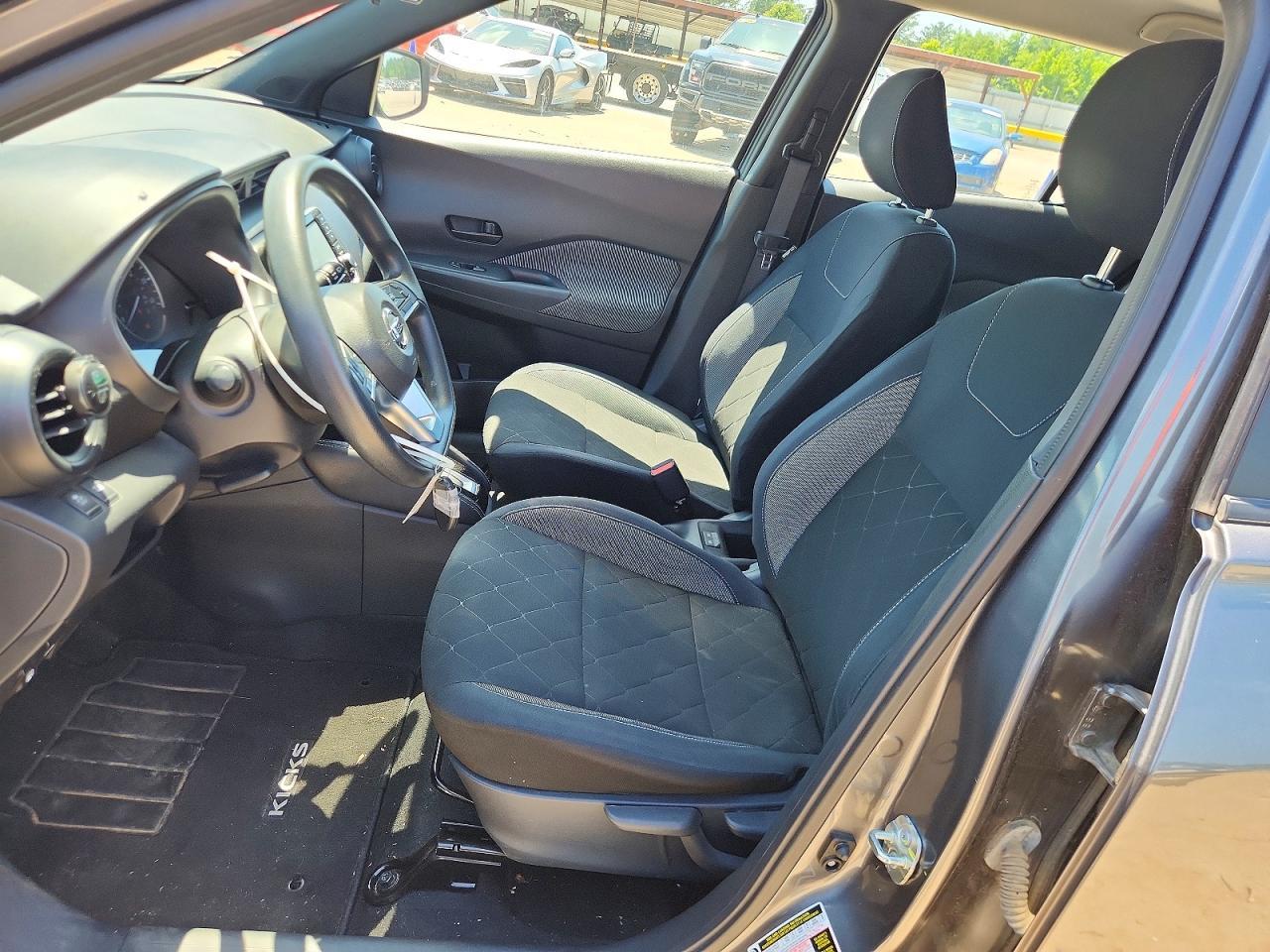 2018 Nissan Kicks S - Image 7