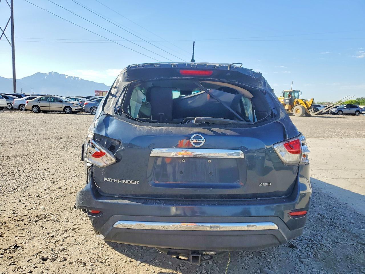 2013 Nissan Pathfinder S - Фото 6
