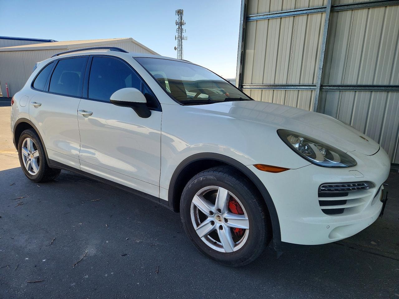2012 Porsche Cayenne - Image 4