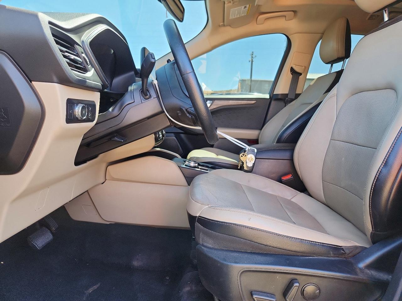2020 Ford Escape Titanium - Фото 7