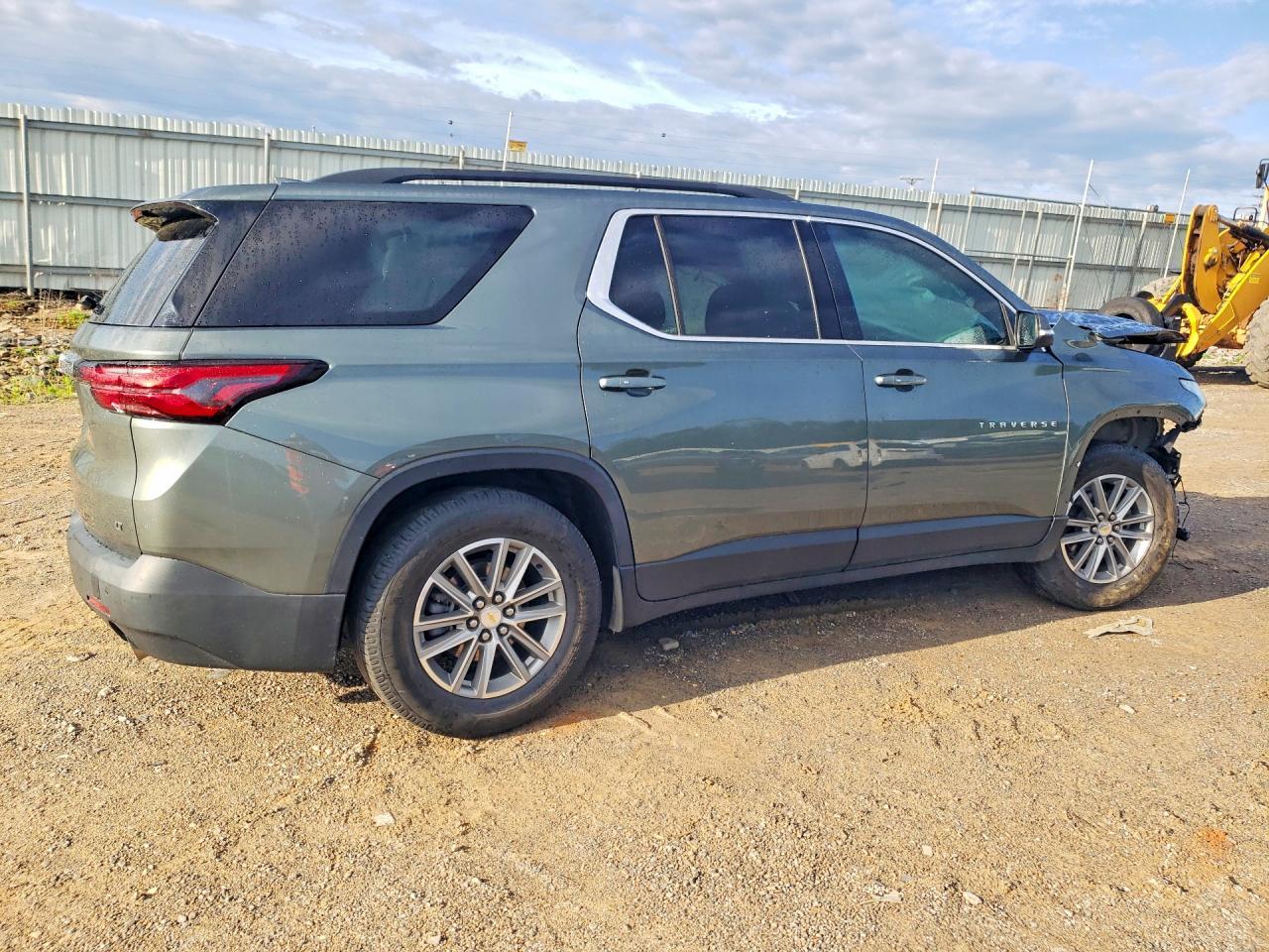 2022 Chevrolet Traverse Lt - Фото 3