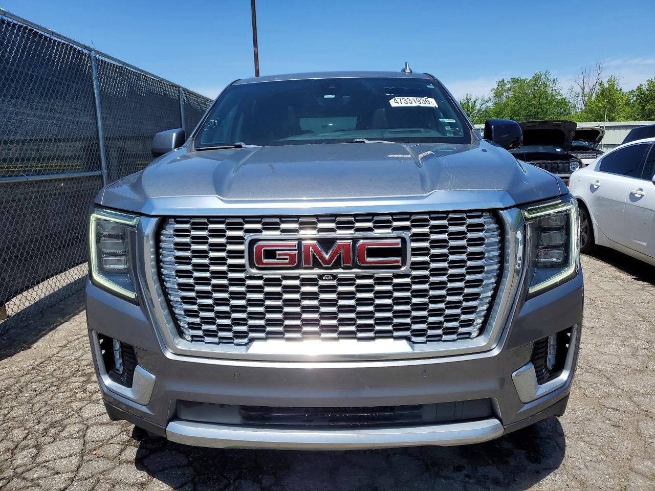 2021 GMC Yukon Denali - Image 5