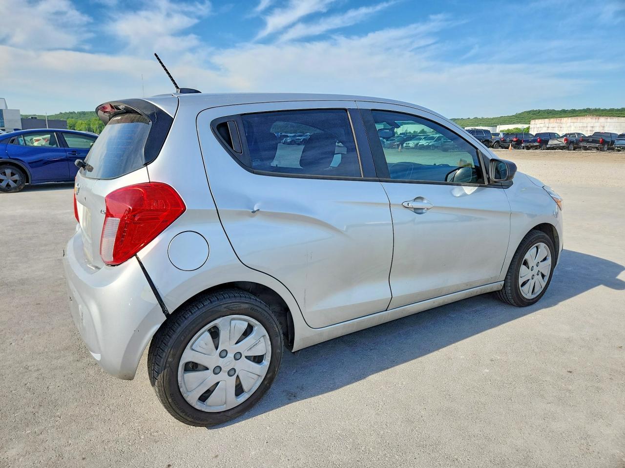 2016 Chevrolet Spark Ls - Image 3