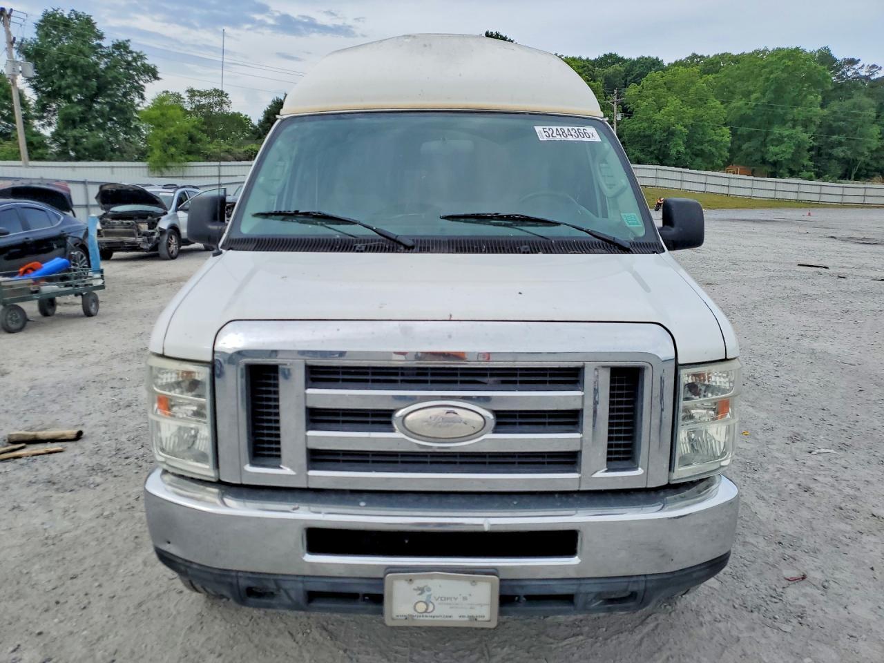2014 Ford Econoline E250 Van - Фото 5