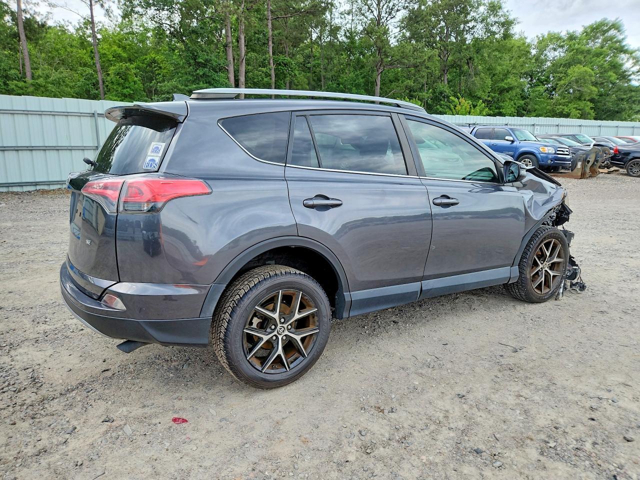 2018 Toyota Rav4 Se - Фото 3