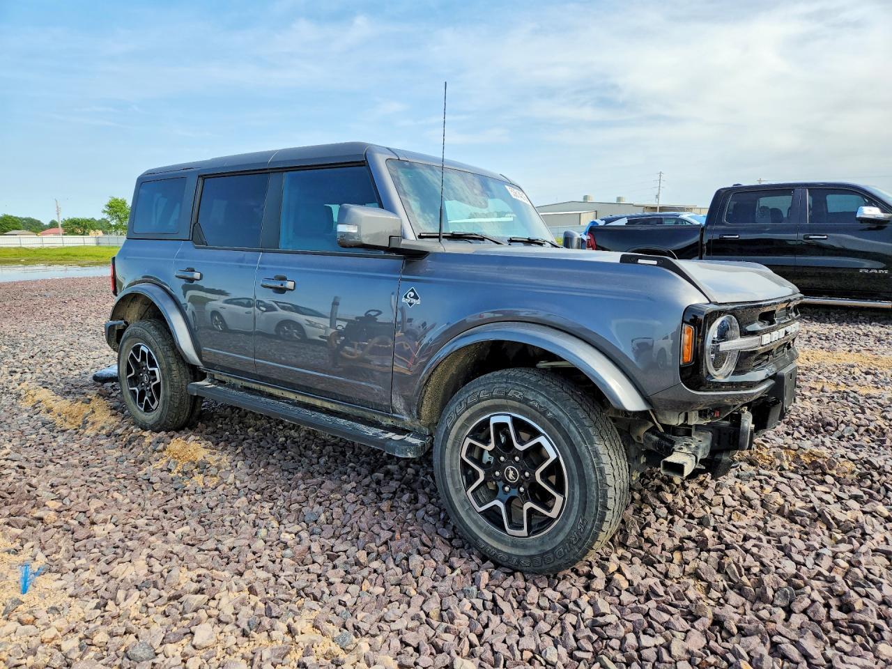 2023 Ford Bronco Base - Фото 4