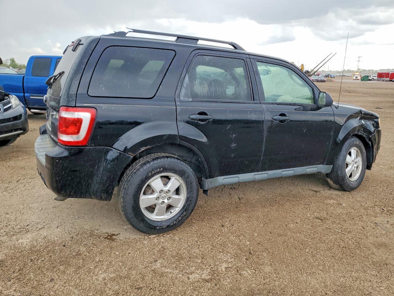 2010 Ford Escape Xlt - Image 3