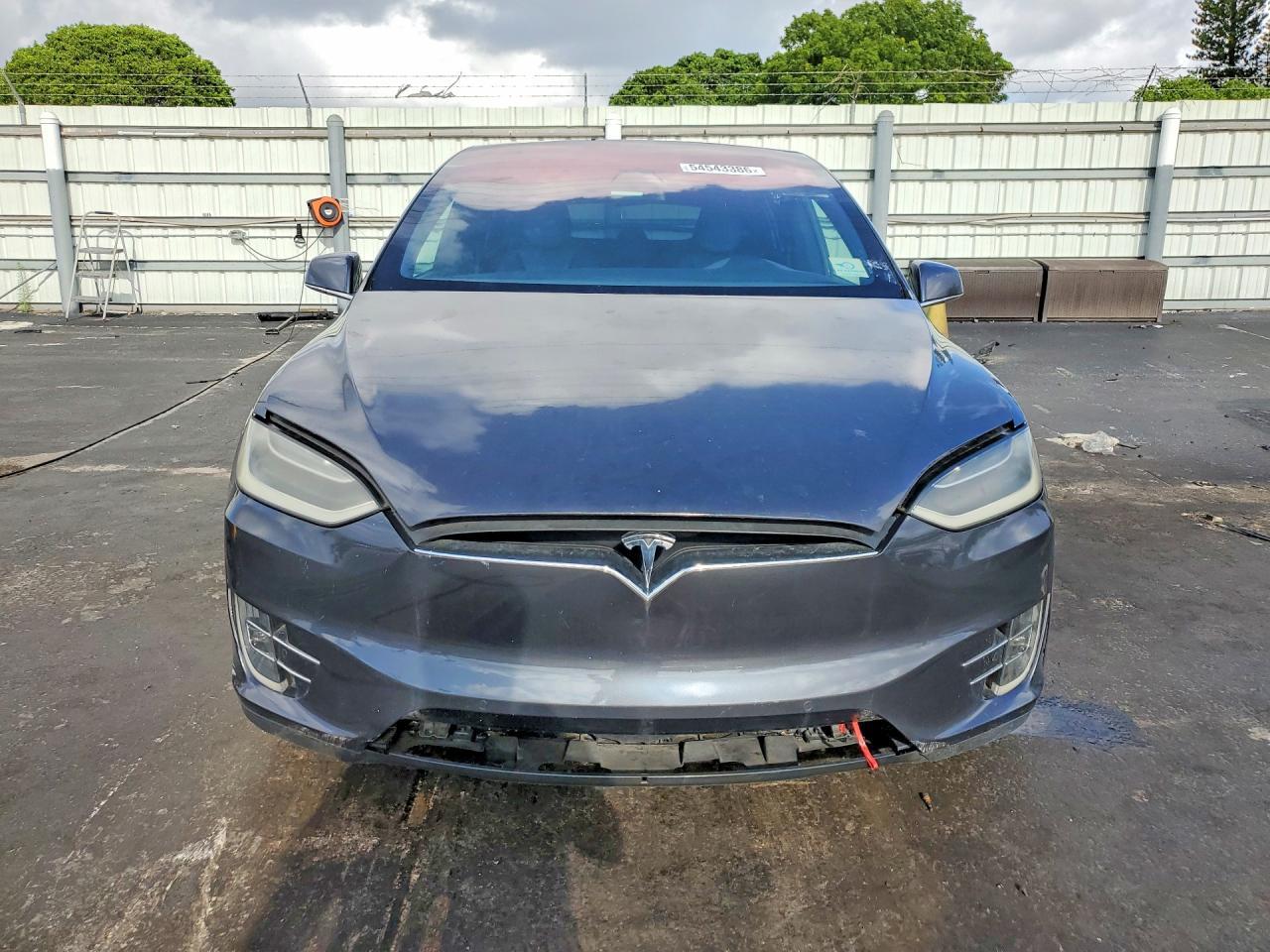 2017 Tesla Model X 100D - Image 5